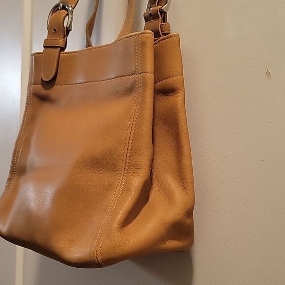 Vintage COACH Tan 4157 Soho Buckle Bag - Picture 4 of 13